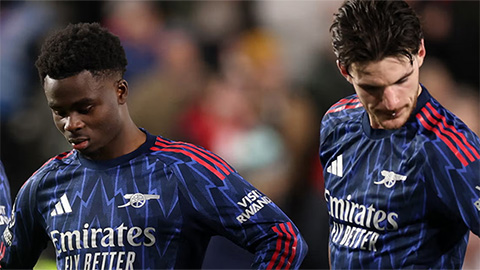 Simone Inzaghi celebrating with his Inter Milan players after beating Barcelona.